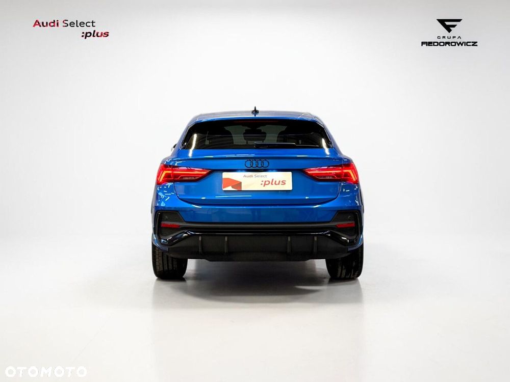 Audi Q3 Sportback - 8