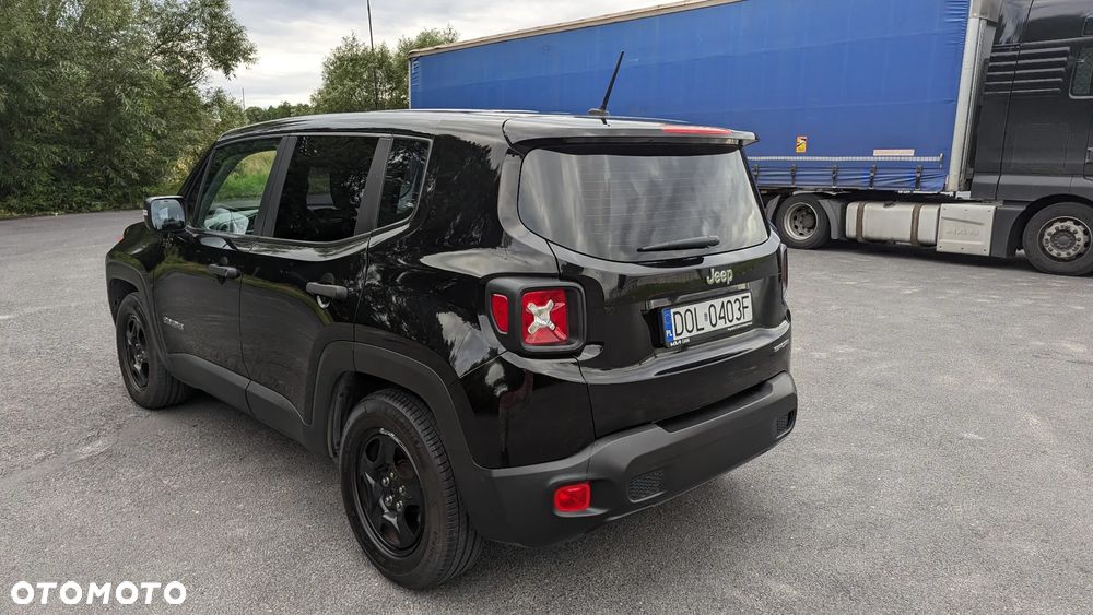 Jeep Renegade 1.6 E-TorQ Sport FWD - 3