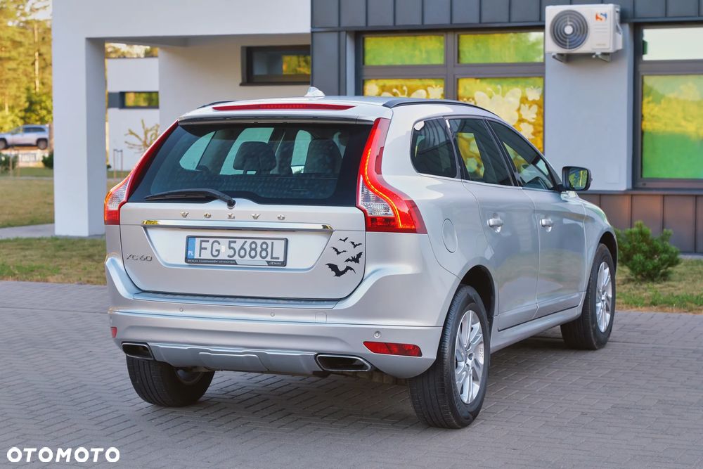 Volvo XC 60 D4 Momentum - 6