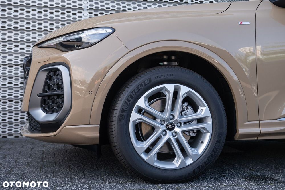Audi Q5 Sportback - 6