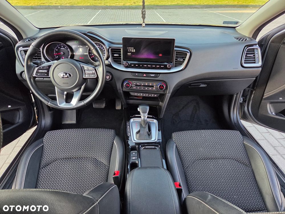 Kia XCeed 1.6 T-GDI L Business Line DCT - 11