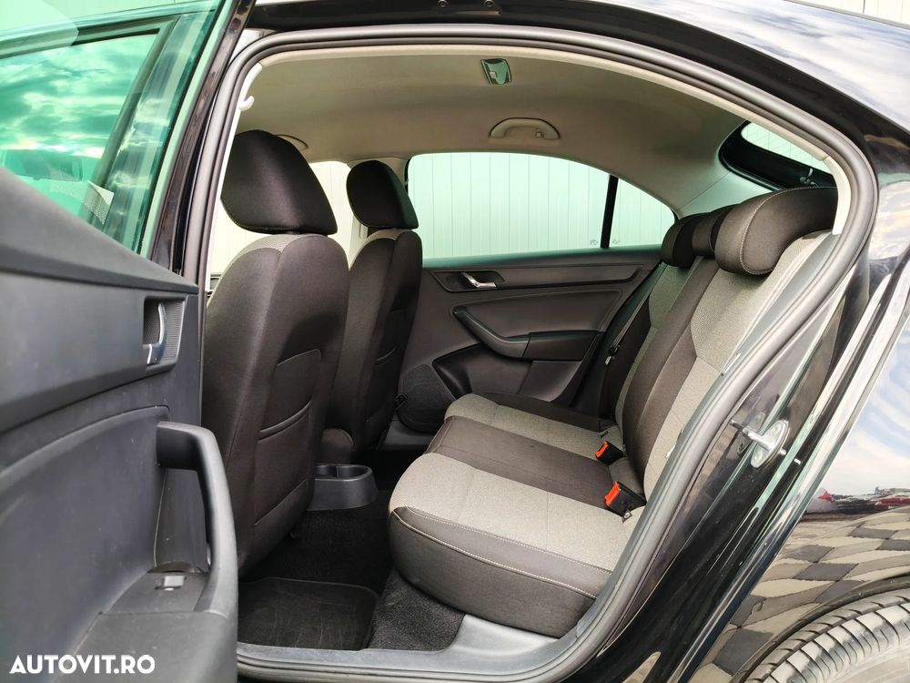 Skoda RAPID 1.2 TSI Edition Green tec - 21