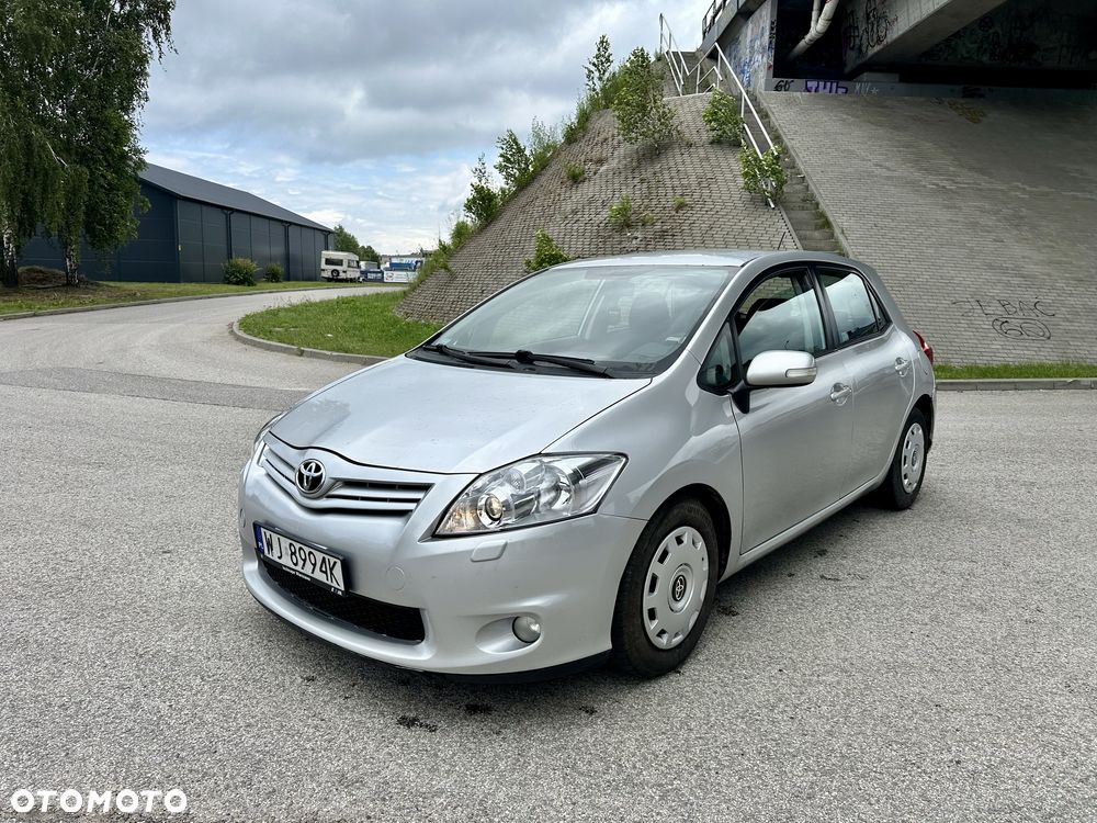 Toyota Auris - 1