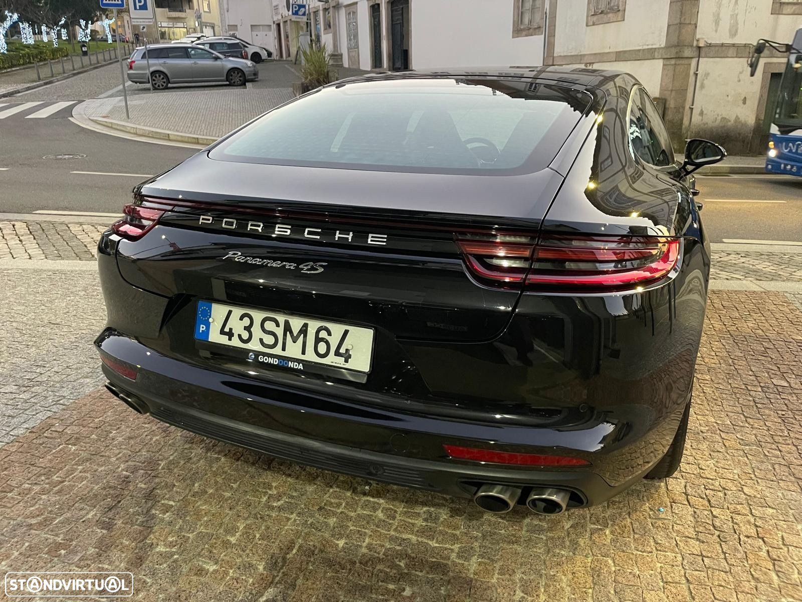Porsche Panamera 4 S - 12