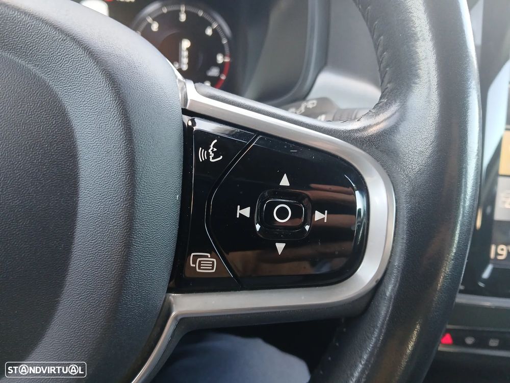 Volvo V90 2.0 D4 Momentum Plus Geartronic - 27