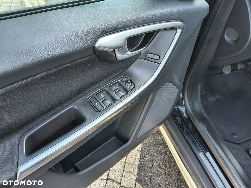 Volvo XC 60 D4 Kinetic - 15