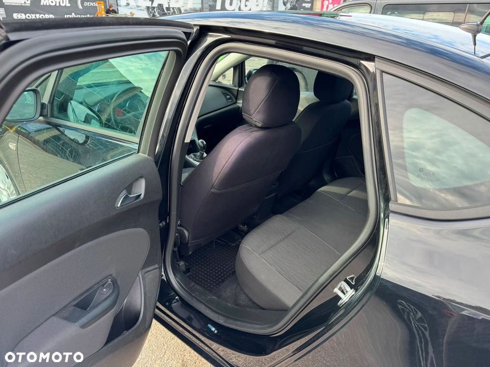Opel Astra 1.6 Executive - 14