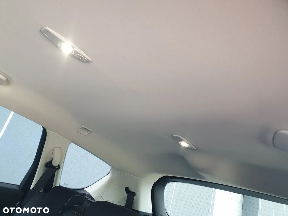 Ford S-Max - 39