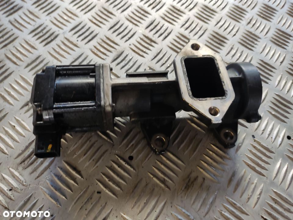 Zawór EGR Renault Gama D 210/240 DTI5 D5K EURO 6 - 1