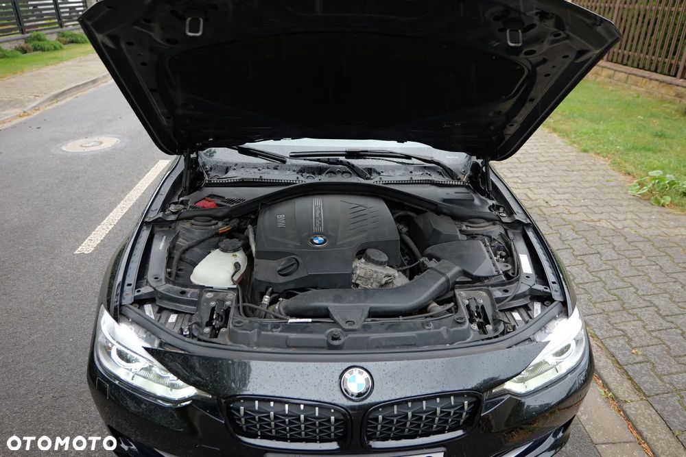 BMW Seria 3 335i xDrive Edition Sport - 18