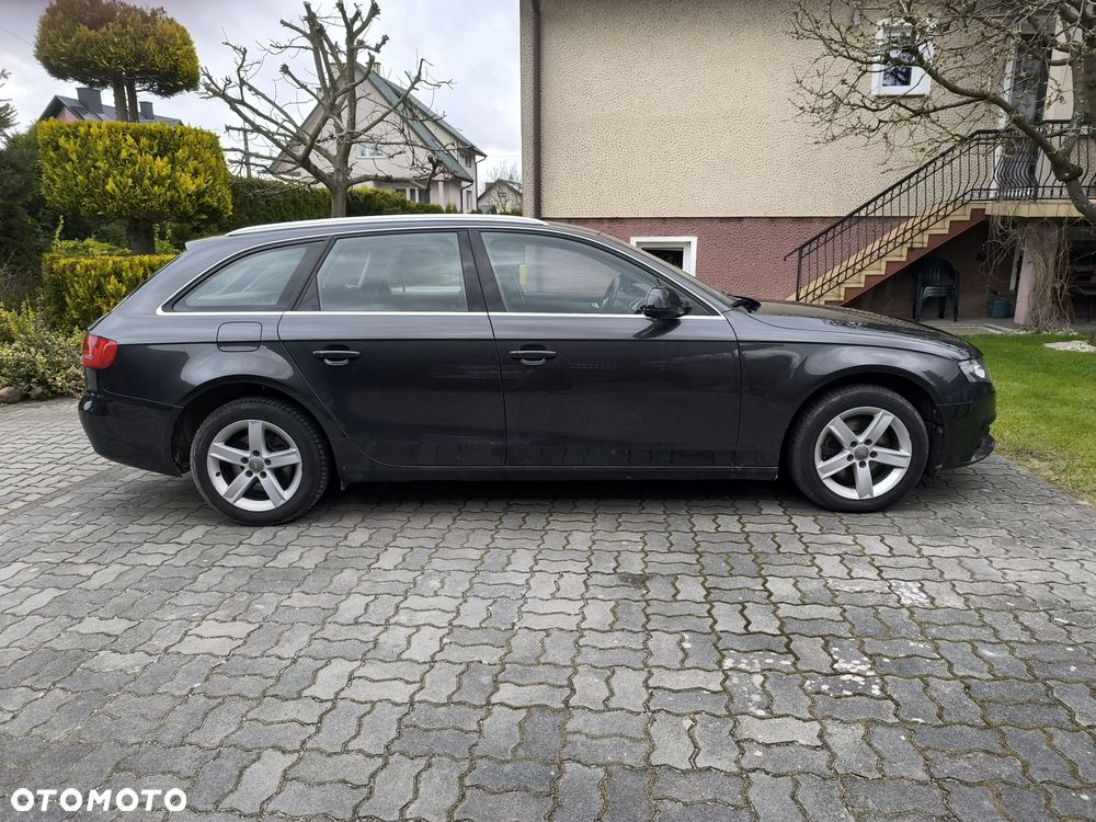 Audi A4 Avant 2.0 TDI - 11