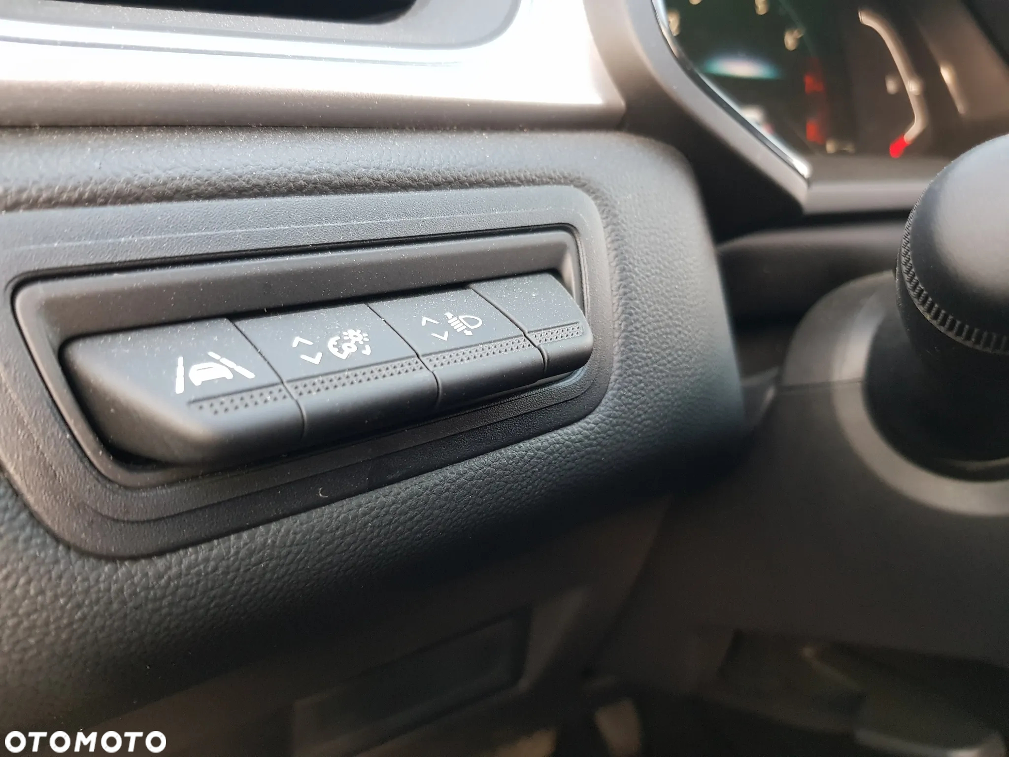 Renault Captur 1.3 TCe mHEV Techno EDC - 20
