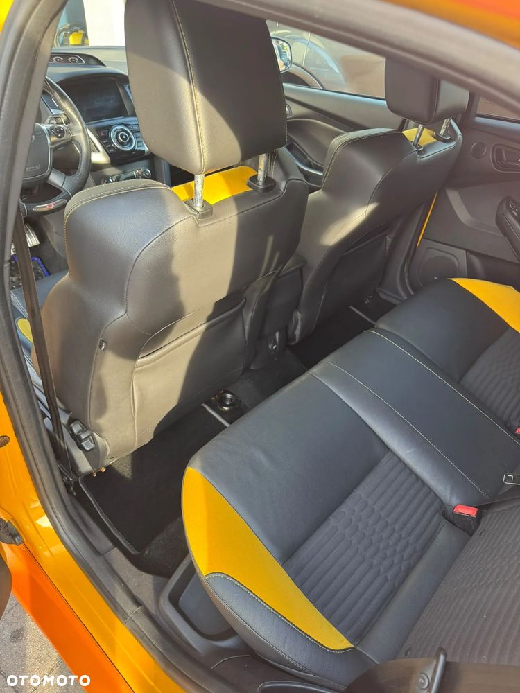 Ford Focus - 12