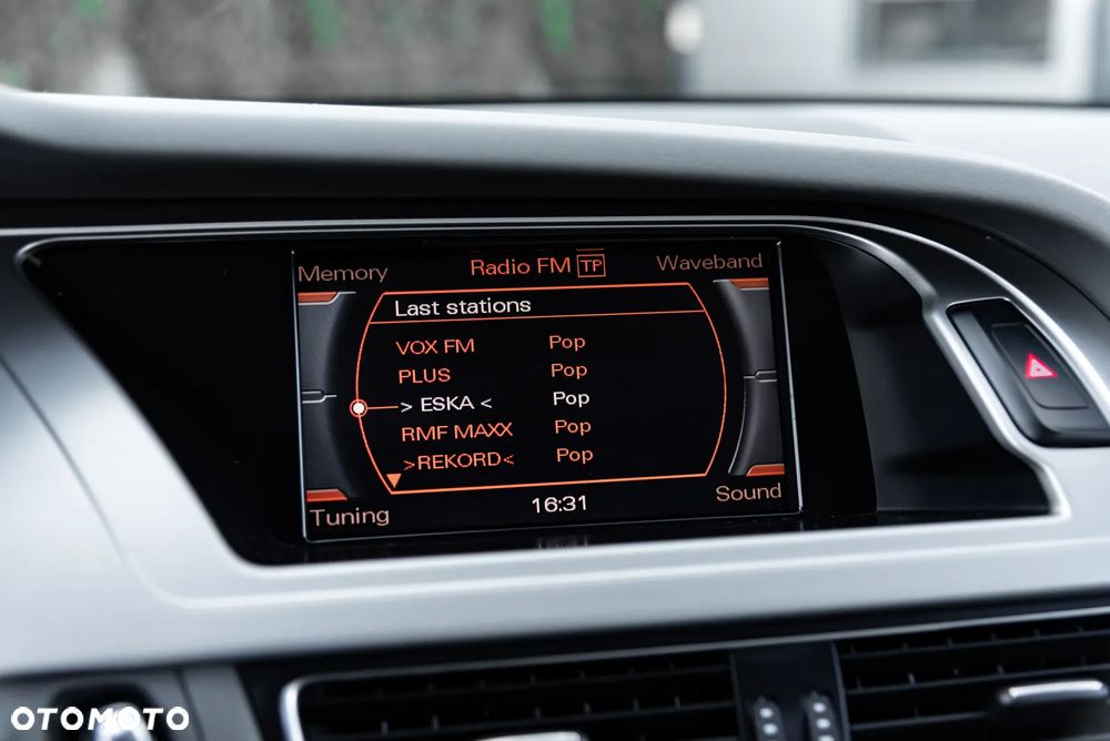 Audi A4 Limousine 3.0 TDI DPF quattro S tronic Ambiente - 33