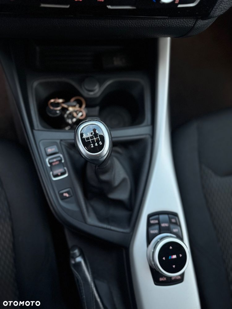 BMW Seria 1 - 12