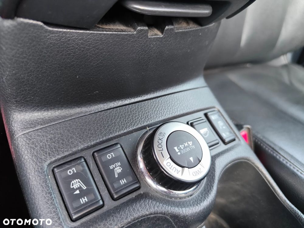 Nissan X-Trail 2.0 dCi ALL-MODE 4x4i Xtronic N-Connecta - 16