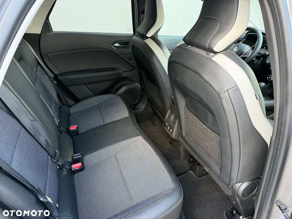 Renault Captur - 12