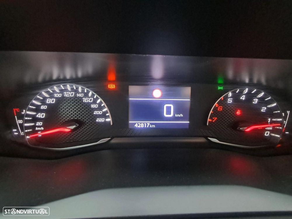 Peugeot 208 1.2 PureTech Active - 18