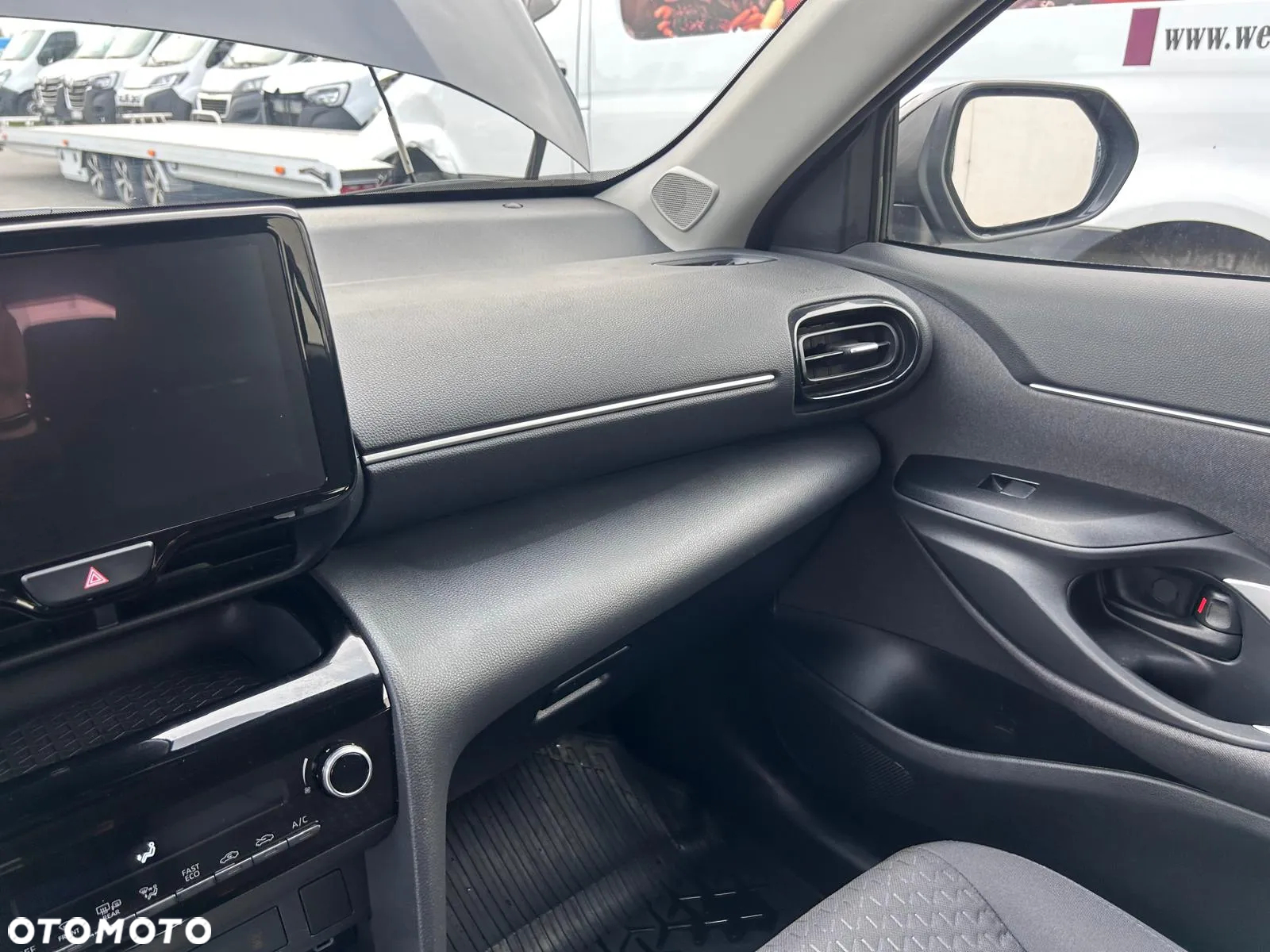 Toyota Yaris Cross Hybrid 1.5 Comfort - 11