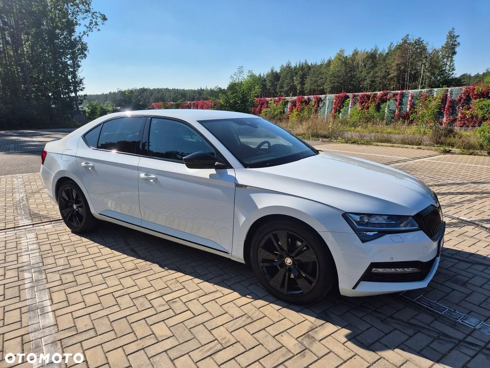 Skoda Superb 2019 photo 2