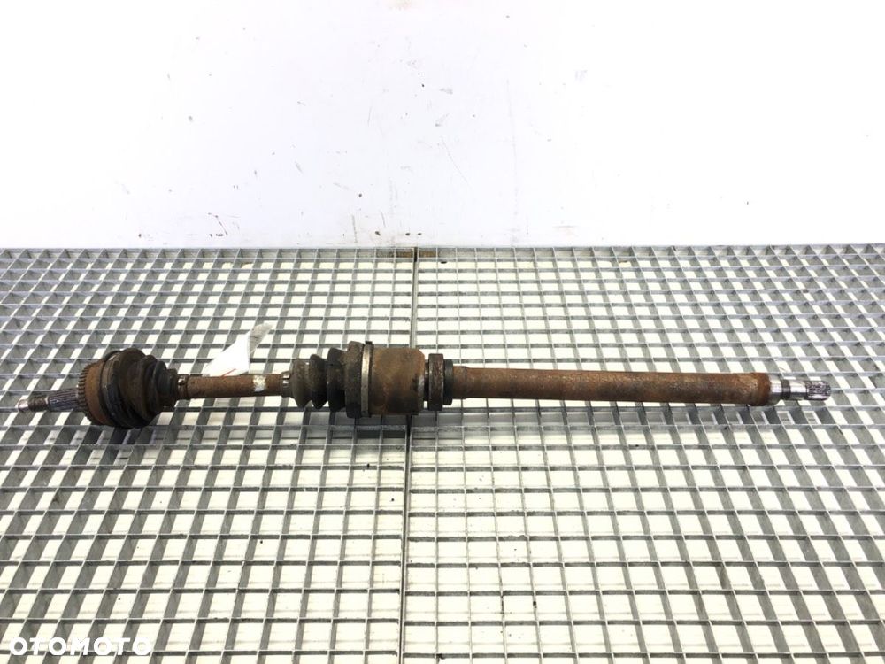 PÓŁOŚ PRAWY PRZÓD - 128.00 PLN - VOLVO S70 (874) 1996 - 2000 2.4 Turbo 142 kW [193 KM] benzyna - 1