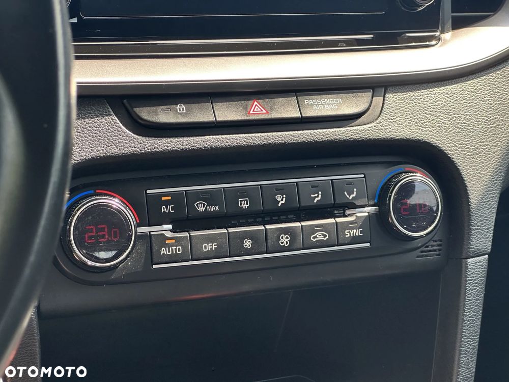 Kia Ceed - 22