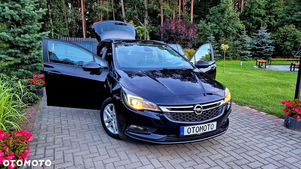 Opel Astra 1.6 CDTI Dynamic - 2