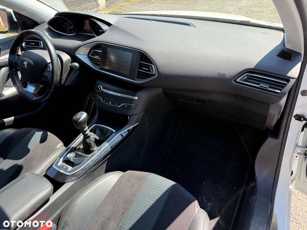 Peugeot 308 BlueHDi FAP 130 Stop & Start Tech Edition - 22