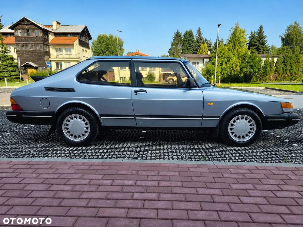 Saab 900 - 1