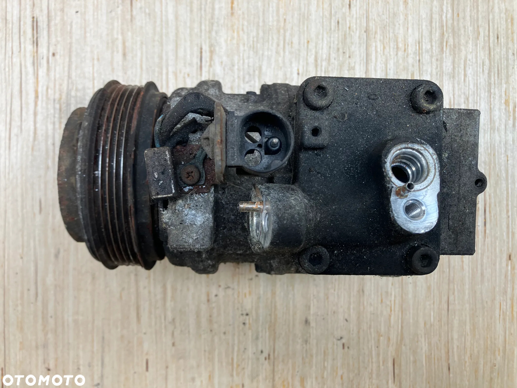 SPRĘŻARKA KLIMATYZACJI BMW E31 E32 E34 E38 V8 M60 B30 B40 KOMPRESOR KLIMY 447200 DENSO - 8
