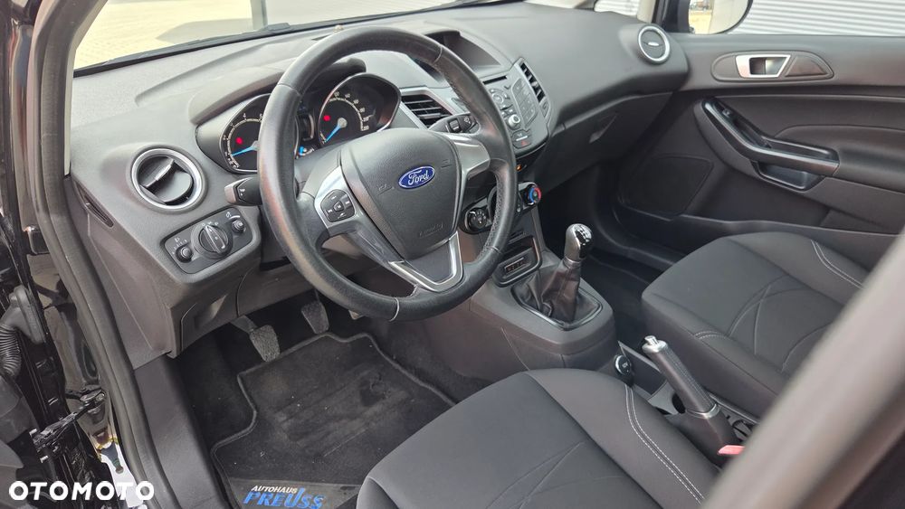 Ford Fiesta 1.25 Champions Edition - 21