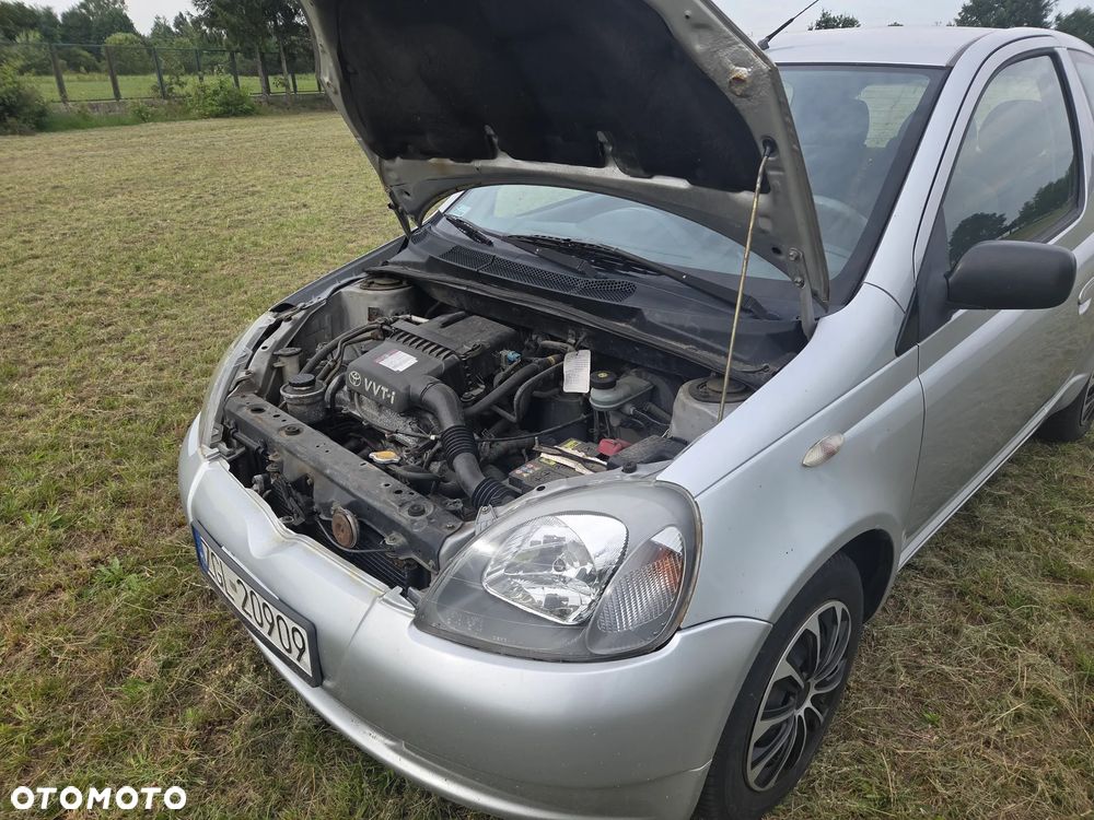 Toyota Yaris 1.0 Base - 3