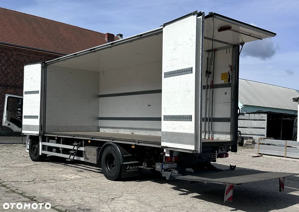 Mercedes-Benz Actros - 9