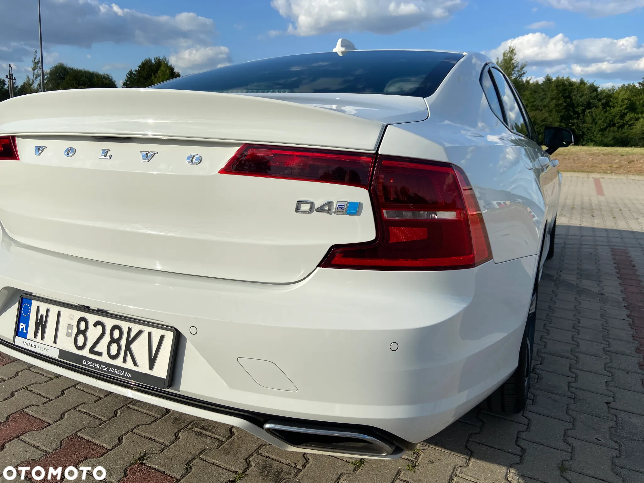 Volvo S90 D4 R-Design - 4