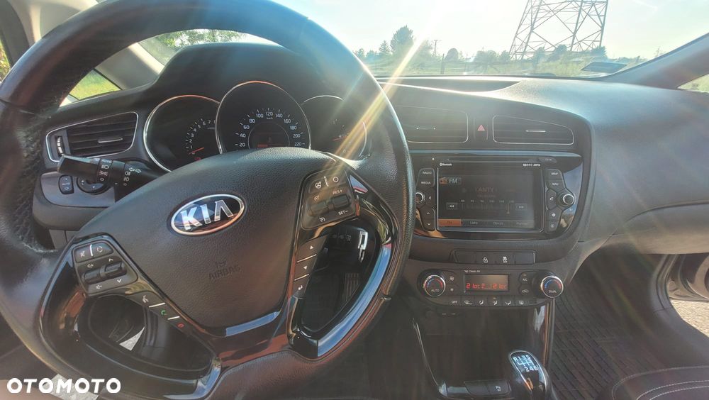 Kia Ceed 1.6 GDI L - 6