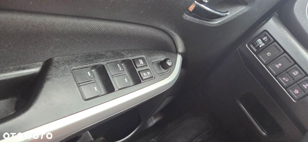 Suzuki Vitara 1.6 (4x4) Allgrip Comfort - 13