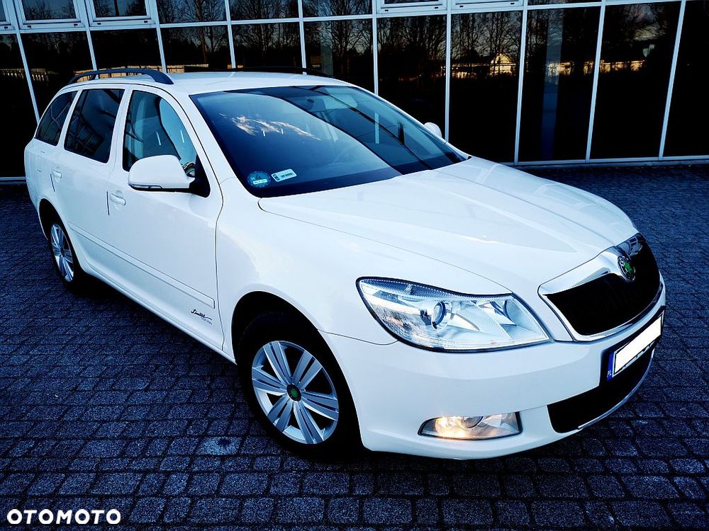 Skoda Octavia 1.6 TDI DPF FAMILY - 30
