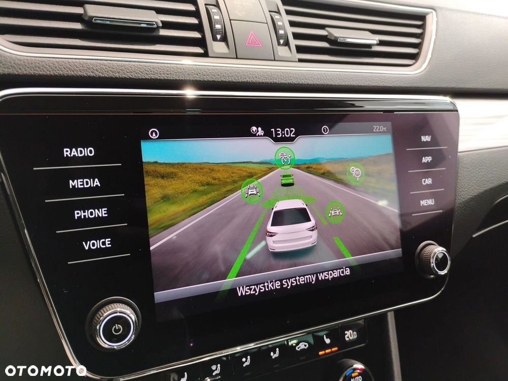 Skoda Superb 2.0 TDI SCR Ambition DSG - 27
