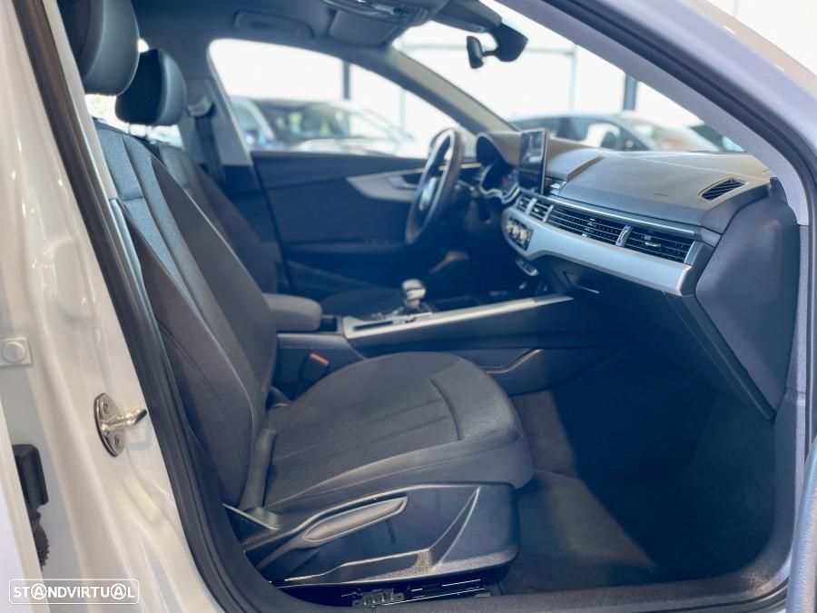 Audi A4 35 TDI S tronic - 25