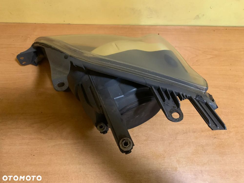 FORD FIESTA MK6 LIFT LAMPA PRAWA PRZEDNIA - 5