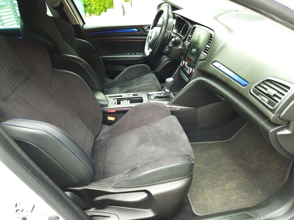 Renault Megane 1.6 TCe GT EDC - 33