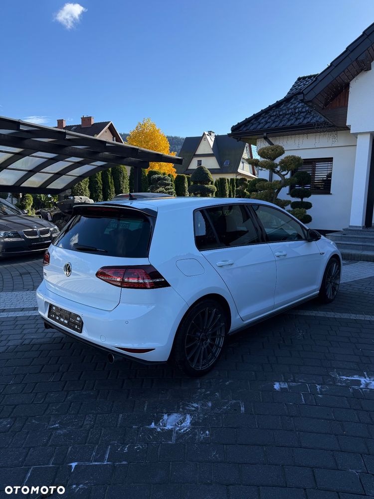 Volkswagen Golf VII 2.0 TSI BMT GTI - 4