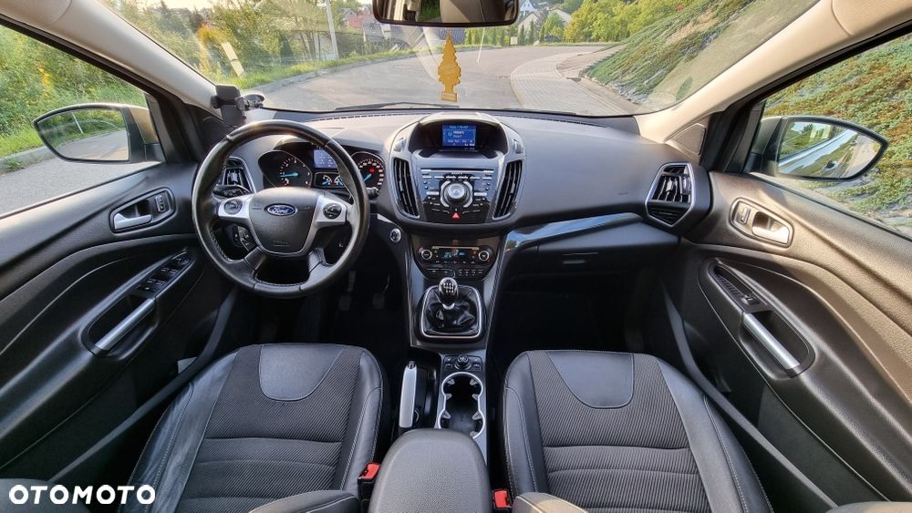 Ford Kuga - 8
