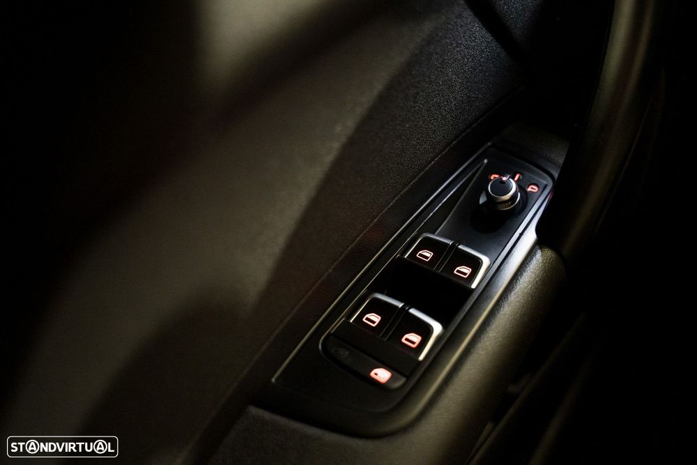 Audi A1 Sportback 1.0 TFSI Design - 10