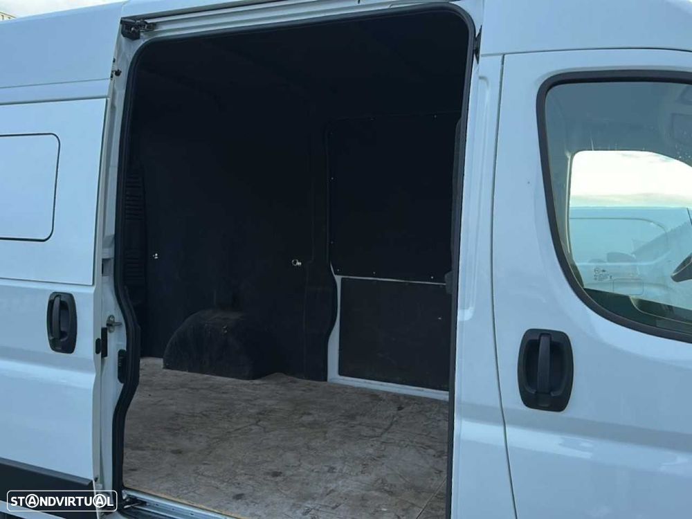 Fiat Ducato 35 2.2 M-Jet MH2 Crew Van - 10