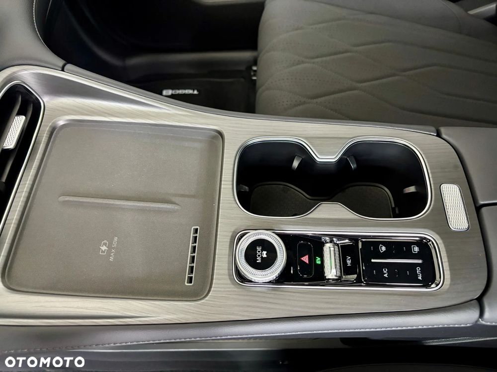 Chery Tiggo 8 1.5 T-GDI Super Hybrid Prestige DCT - 10