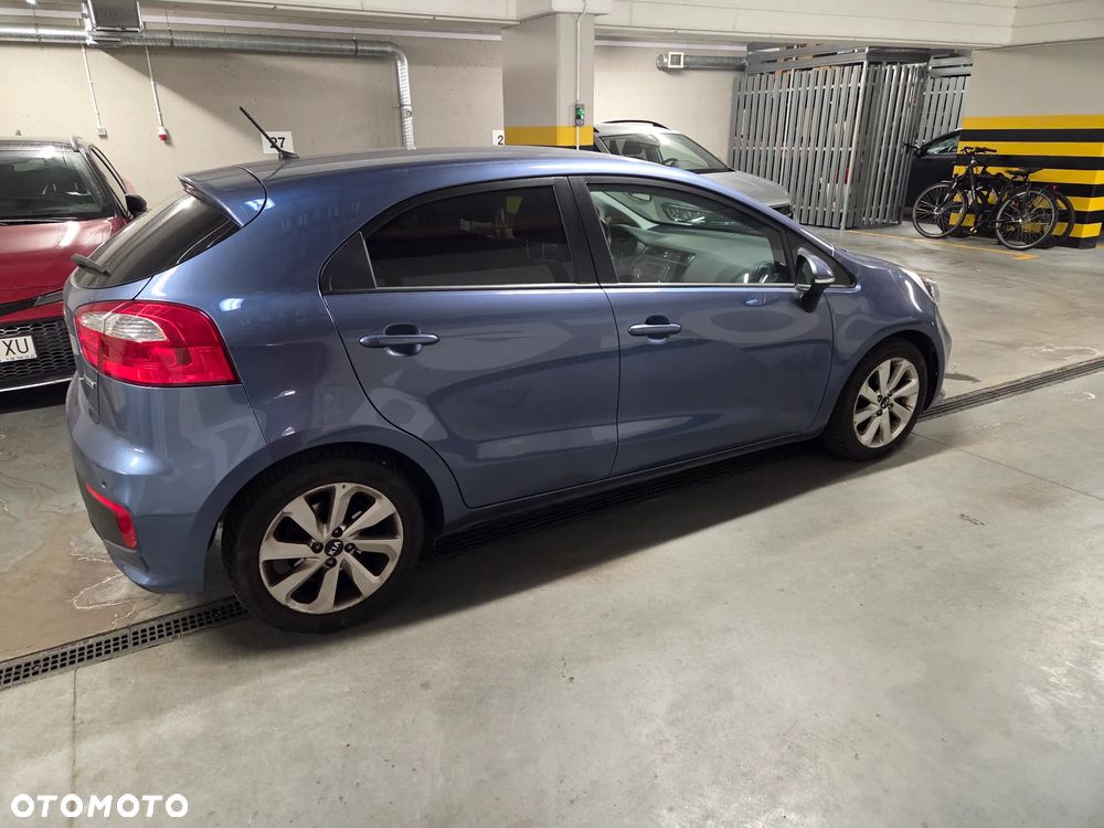 Kia Rio 1.2 XL Business Line - 4
