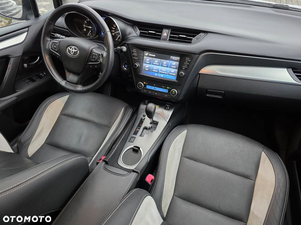 Toyota Avensis Touring Sports 1.8 Multidrive S Executive - 7