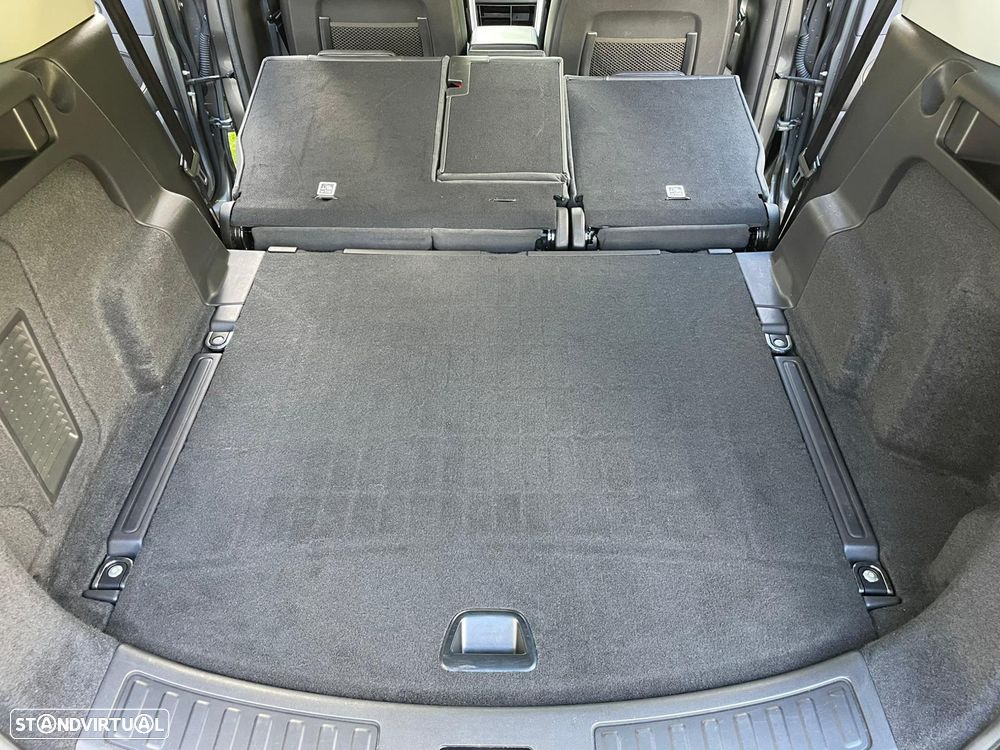 Land Rover Discovery Sport 2.0 TD4 HSE Auto - 8