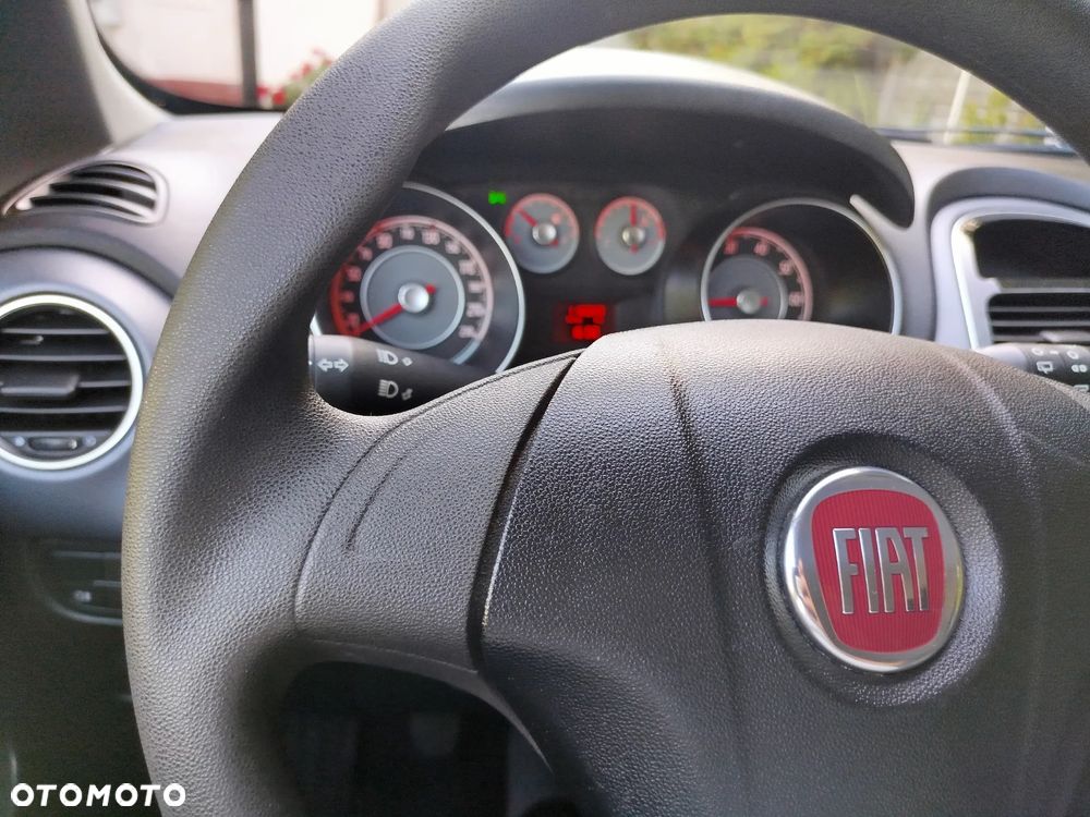 Fiat Punto Evo 1.4 8V Active - 28